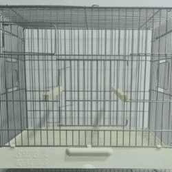 SEBA 45x35x40 üretim kafesi, dayanıklı malzemeden üretilmiş, işlevsel ve geniş iç hacmiyle dikkat çekiyor.